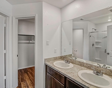 14412 Conifer Drive - Photo Thumbnail 8