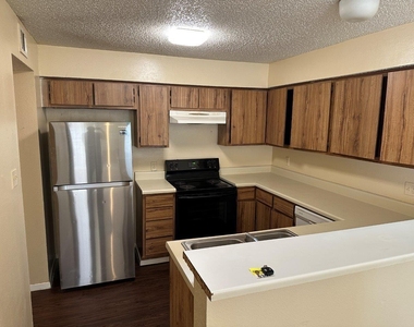 12244 Bob White Drive - Photo Thumbnail 1