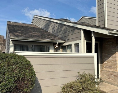 12244 Bob White Drive - Photo Thumbnail 11