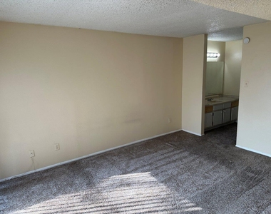 12244 Bob White Drive - Photo Thumbnail 2