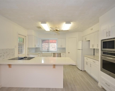 2822 River Birch Drive - Photo Thumbnail 1