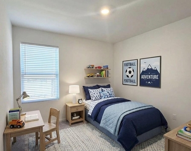 3132 Sunset Glory Drive - Photo Thumbnail 15