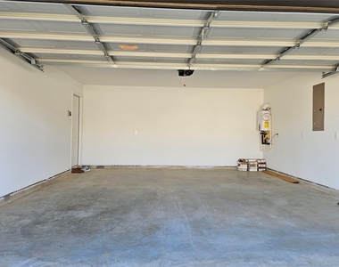 3132 Sunset Glory Drive - Photo Thumbnail 29