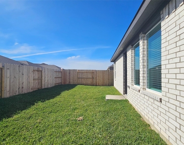 3132 Sunset Glory Drive - Photo Thumbnail 30