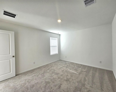 3132 Sunset Glory Drive - Photo Thumbnail 22