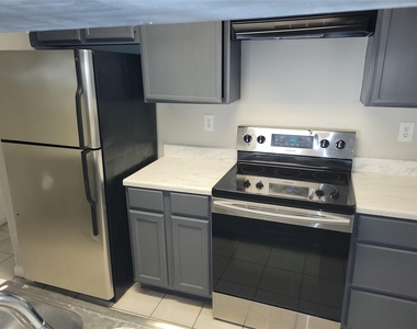 7200 W T C Jester Boulevard - Photo Thumbnail 3
