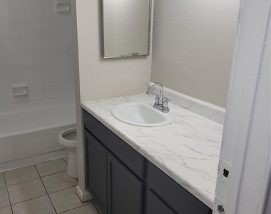7200 W T C Jester Boulevard - Photo Thumbnail 10