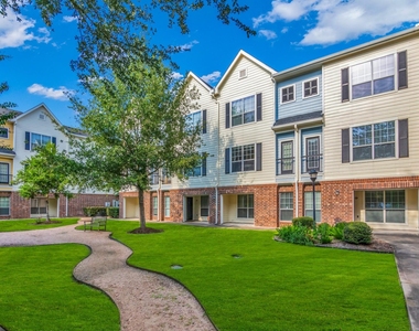 9200 Westheimer Road - Photo Thumbnail 1