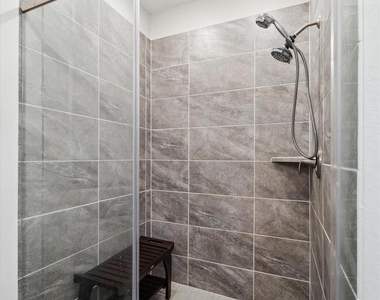 21902 Lake Whitney Court - Photo Thumbnail 15