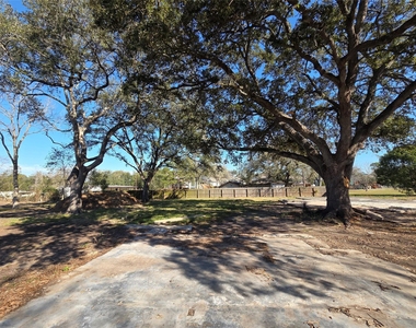 414 Gordy Road - Photo Thumbnail 3