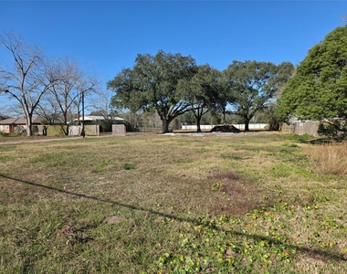 414 Gordy Road - Photo Thumbnail 10