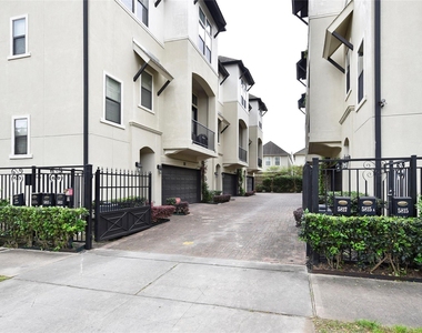 5813a Kiam Street - Photo Thumbnail 2
