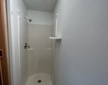 1272 Pecan Street - Photo Thumbnail 10