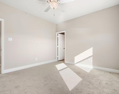 2041 Layla Drive - Photo Thumbnail 10
