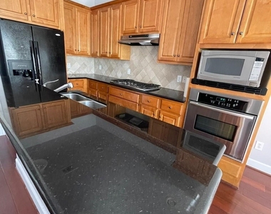 2605 Almeda Forest Court - Photo Thumbnail 11