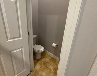 2605 Almeda Forest Court - Photo Thumbnail 14