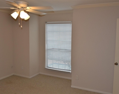 6111 Beverly Hill Street - Photo Thumbnail 10