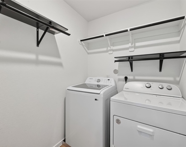 3039 Ash Ray Drive - Photo Thumbnail 20