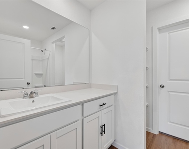 3039 Ash Ray Drive - Photo Thumbnail 27