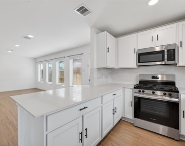 3039 Ash Ray Drive - Photo Thumbnail 15