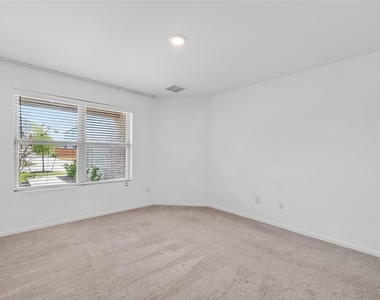 3039 Ash Ray Drive - Photo Thumbnail 24