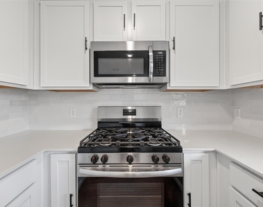 3039 Ash Ray Drive - Photo Thumbnail 16
