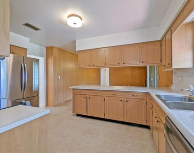 18110 Dorman Road - Photo Thumbnail 11