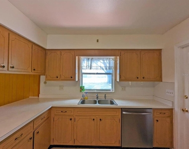 18110 Dorman Road - Photo Thumbnail 10