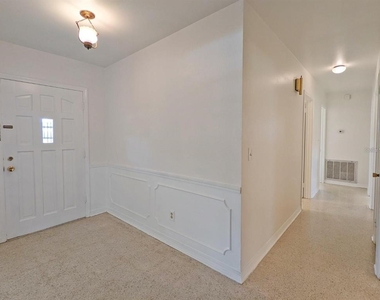 18110 Dorman Road - Photo Thumbnail 17