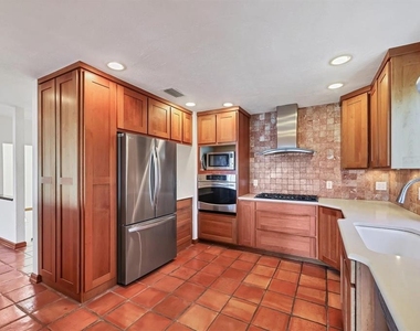 3601 Coquina Key Drive Se - Photo Thumbnail 19