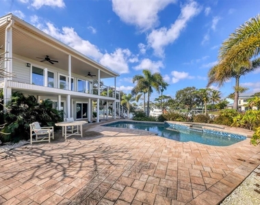 3601 Coquina Key Drive Se - Photo Thumbnail 45