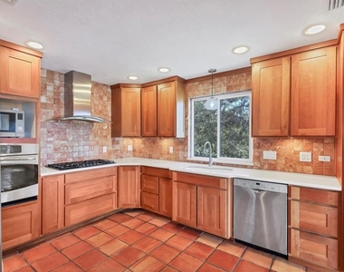 3601 Coquina Key Drive Se - Photo Thumbnail 21