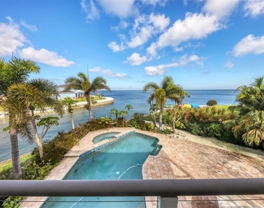 3601 Coquina Key Drive Se - Photo Thumbnail 35
