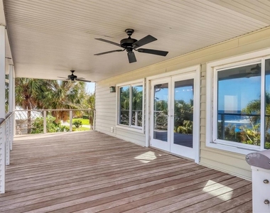 3601 Coquina Key Drive Se - Photo Thumbnail 32