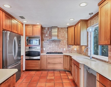 3601 Coquina Key Drive Se - Photo Thumbnail 20