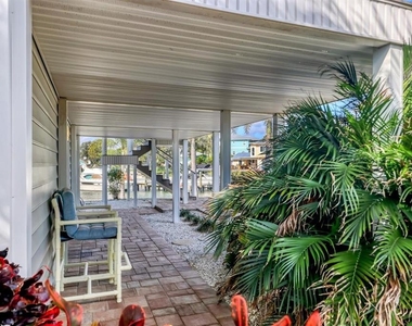 3601 Coquina Key Drive Se - Photo Thumbnail 36