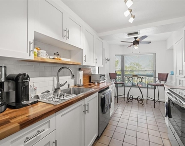 1316 Pasadena Avenue S - Photo Thumbnail 11