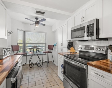 1316 Pasadena Avenue S - Photo Thumbnail 12