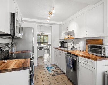 1316 Pasadena Avenue S - Photo Thumbnail 14