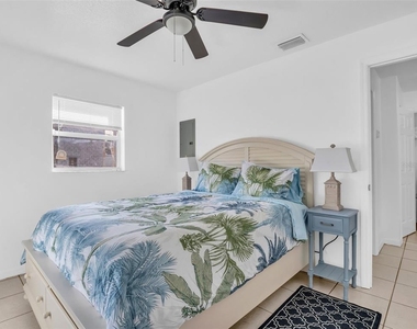 103 E Park Street - Photo Thumbnail 12