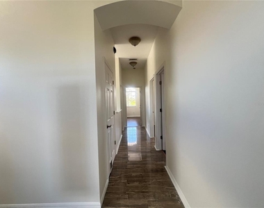 6222 Laurel Creek Trail - Photo Thumbnail 15
