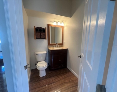 6222 Laurel Creek Trail - Photo Thumbnail 4