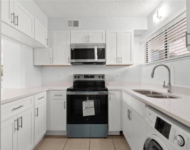 1108 Bartow Road - Photo Thumbnail 1