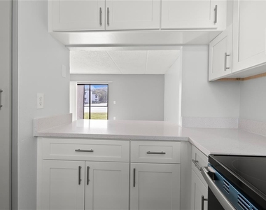 1108 Bartow Road - Photo Thumbnail 4