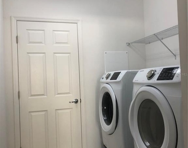 3211 Silver Fin Way - Photo Thumbnail 16