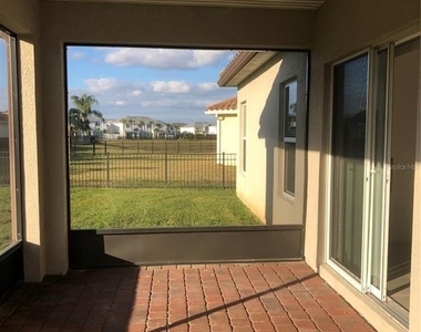 3211 Silver Fin Way - Photo Thumbnail 18