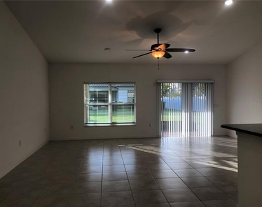 3211 Silver Fin Way - Photo Thumbnail 3