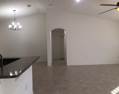 3211 Silver Fin Way - Photo Thumbnail 7