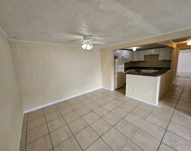 4019 E Michigan Street - Photo Thumbnail 4