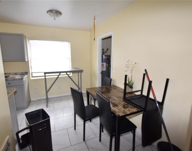 5300 Lescot Lane - Photo Thumbnail 9